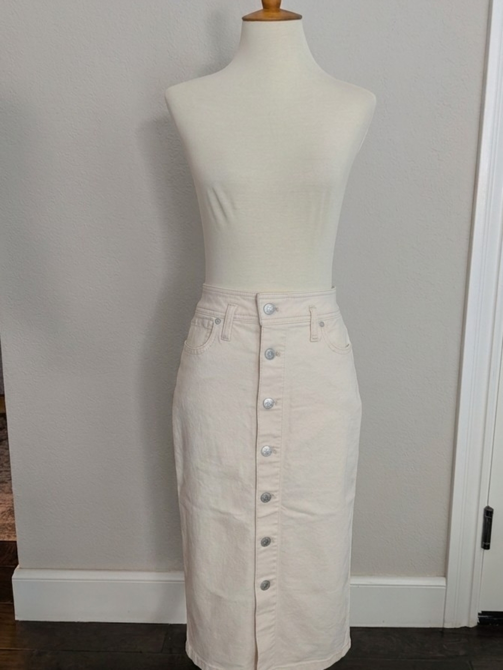 Madewell Button-Front Cream Denim Skirt